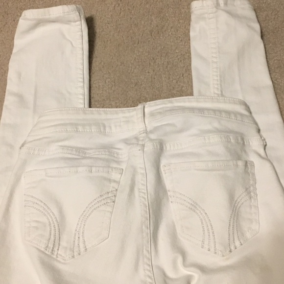 White hollister super skinny jeans - Picture 4 of 5